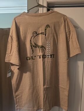 Men's Tan Short-Sleeve Graphic Tee with Camo Logo
